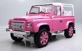 Единственный в мире розовый Defender 90 выставлен на продажу