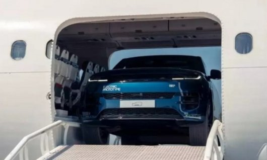 Прототипы Range Rover Sport Electric штурмуют лестницы и доказывают надежность